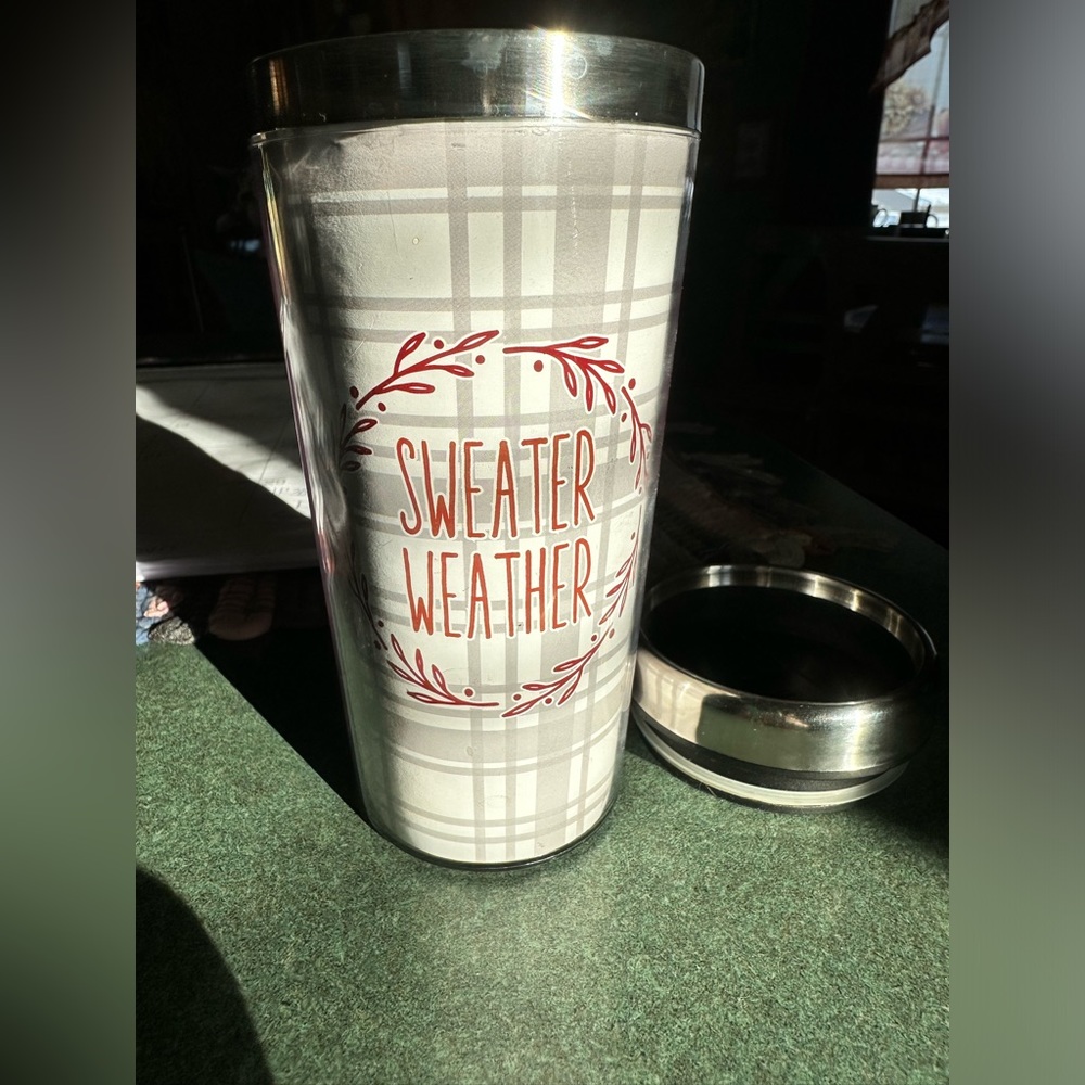 ☕️NWT 16 oz metal Tumbler